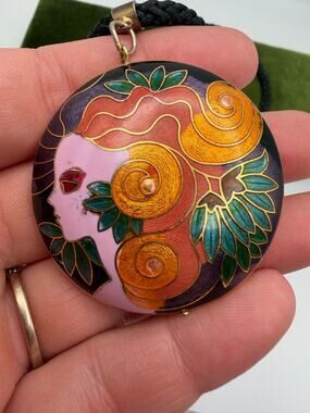 round cloisonné enamel lady face portrait pendant necklace